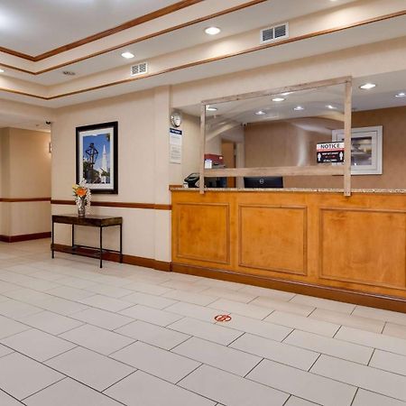 Best Western Executive Inn - Latta Berrys Crossroads Exterior photo