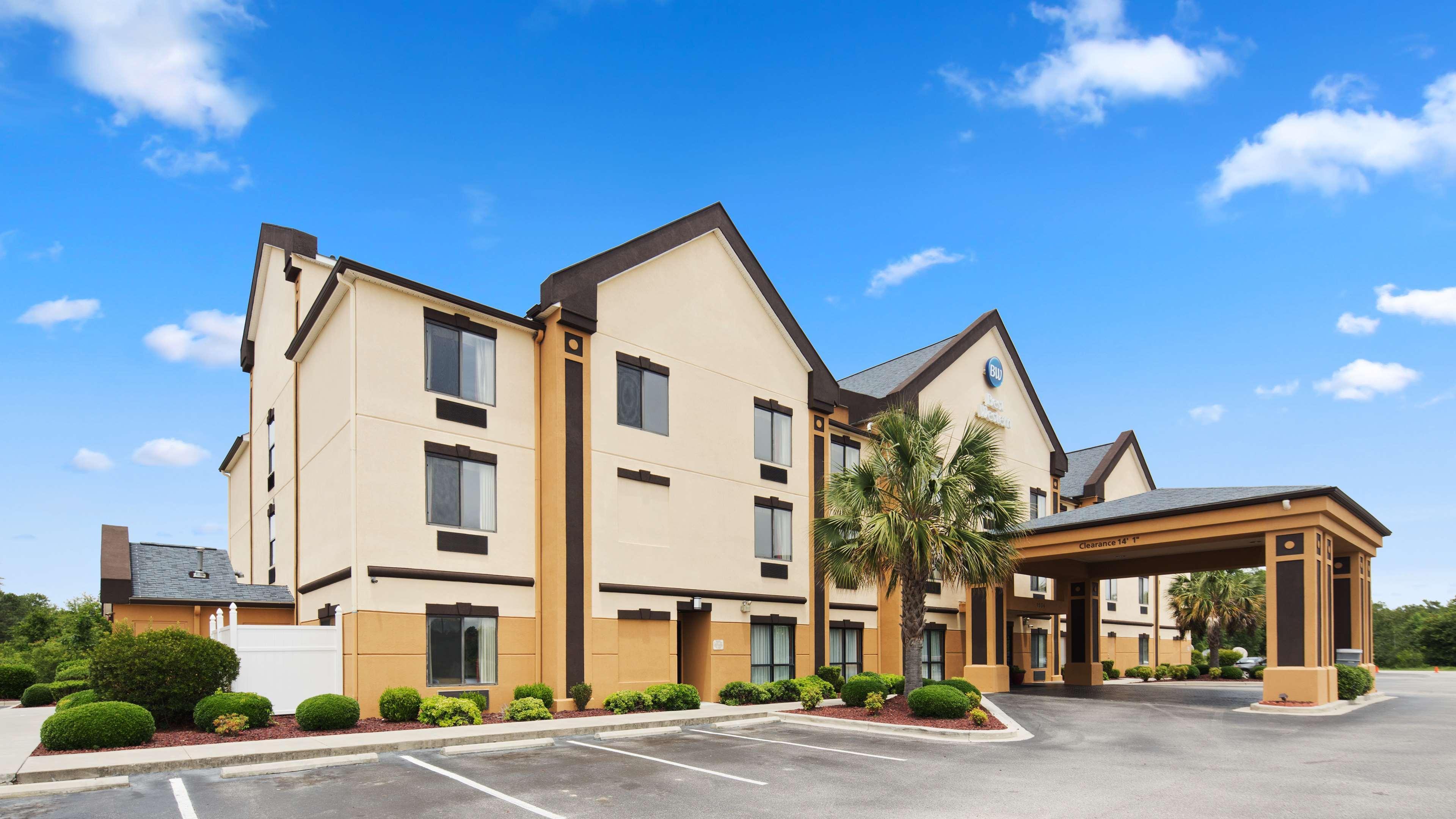 Best Western Executive Inn - Latta Berrys Crossroads Exterior photo