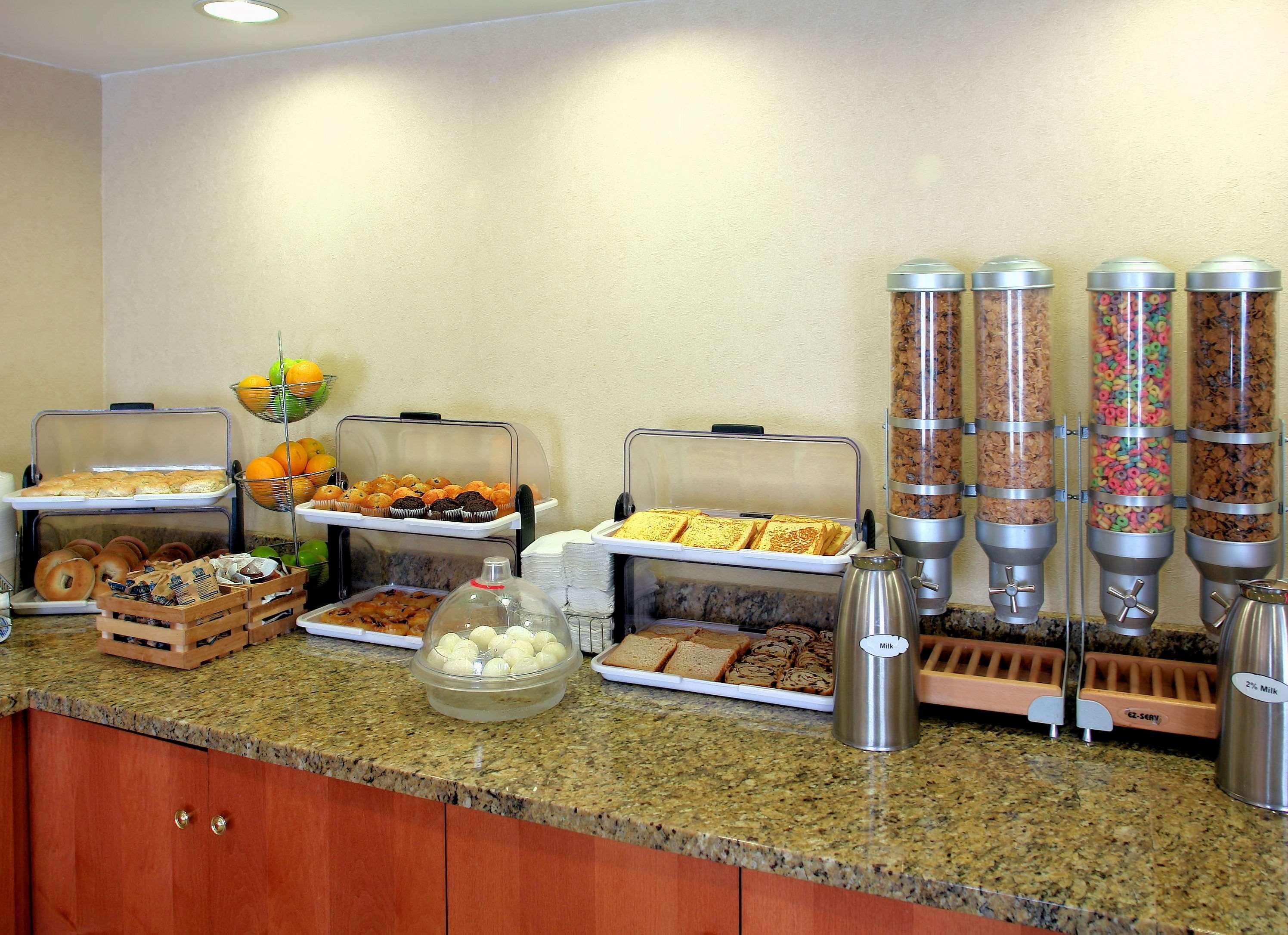 Best Western Executive Inn - Latta Berrys Crossroads Exterior photo