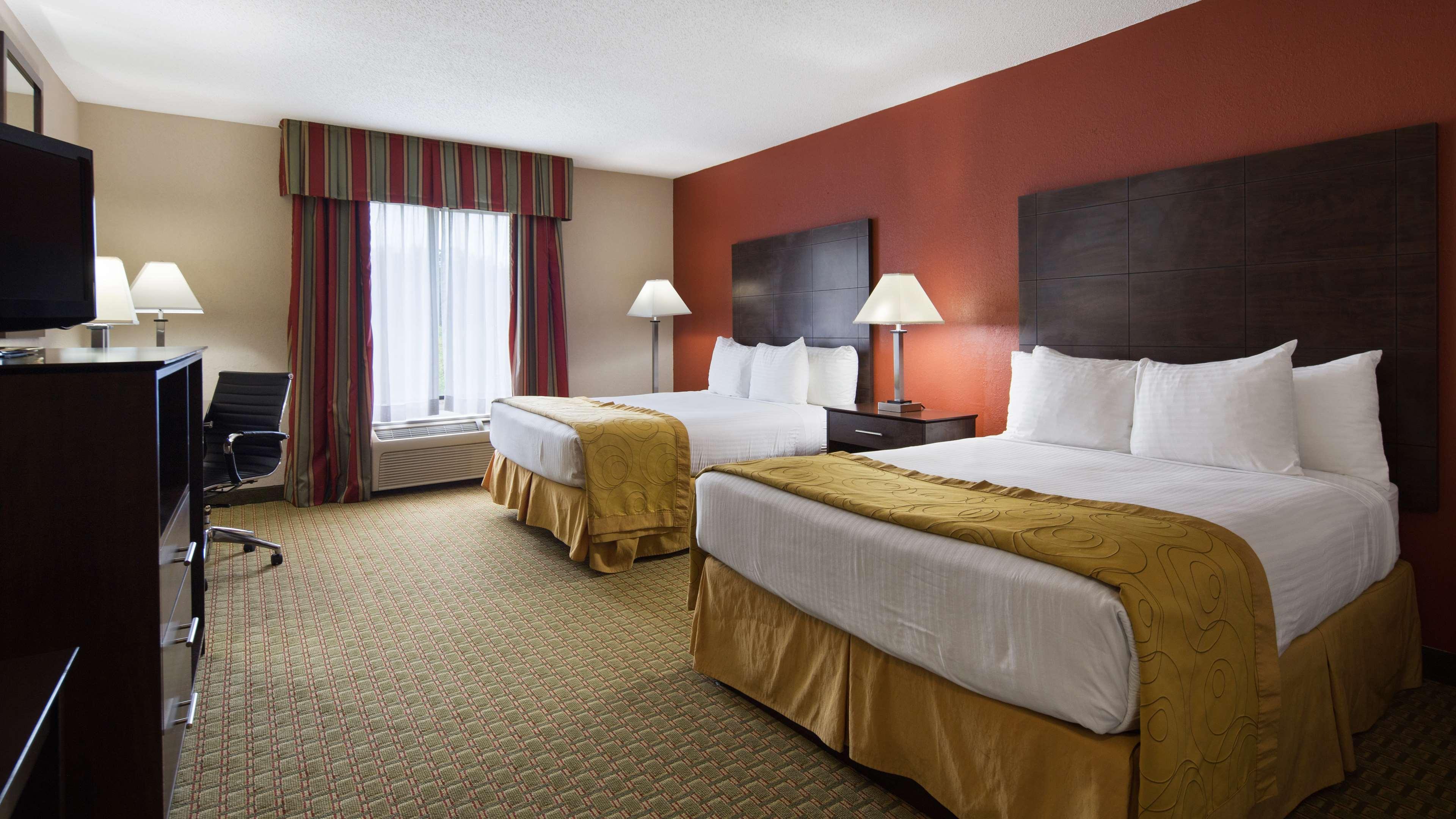 Best Western Executive Inn - Latta Berrys Crossroads Exterior photo